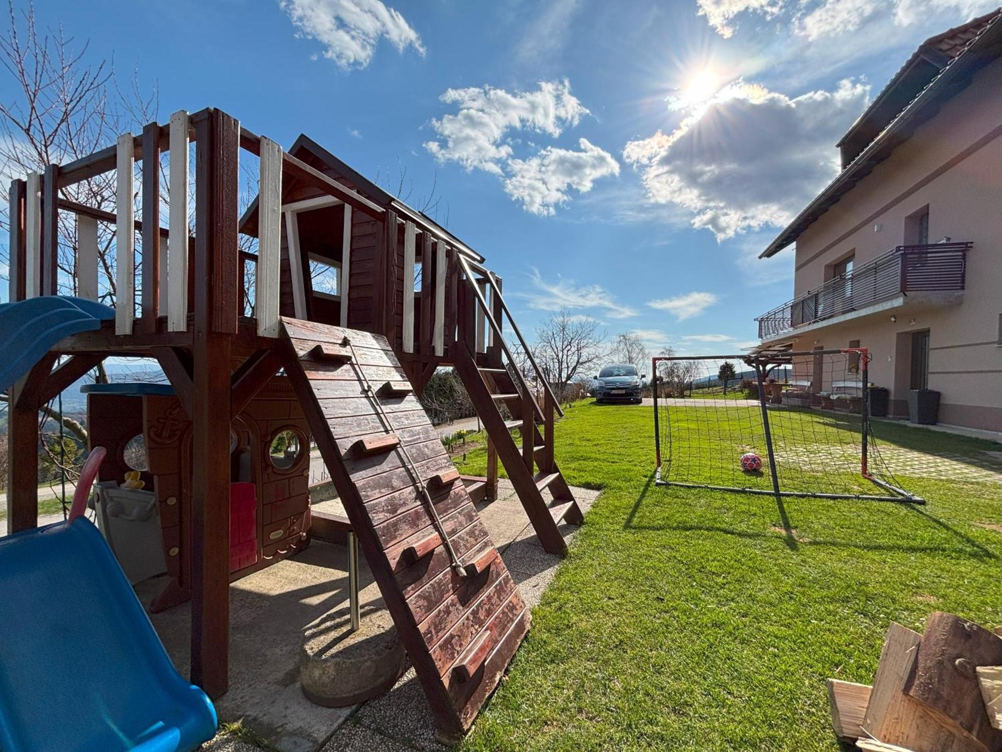 Apartment Panorama Zrece Luaran gambar
